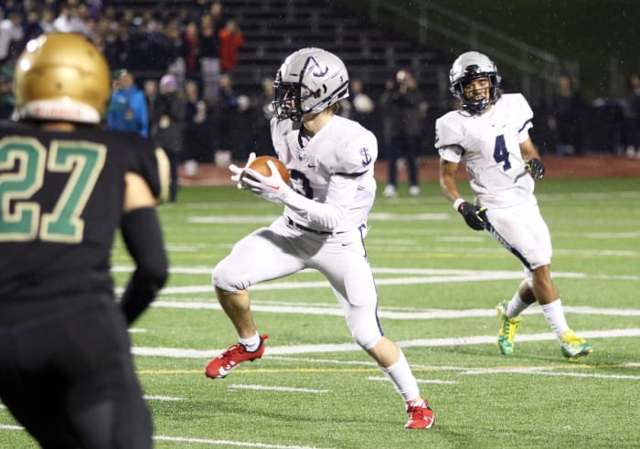 a Jesuit Lake Oswego football Oregon November 3 2023 Dan Brood 15